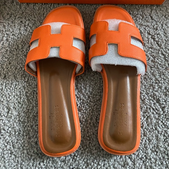 Hermes slippers - sqllopez